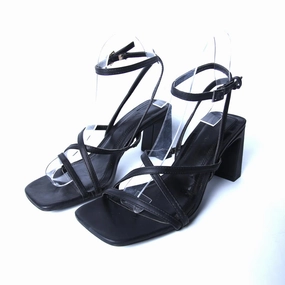 BERSHKA . High Heel Store