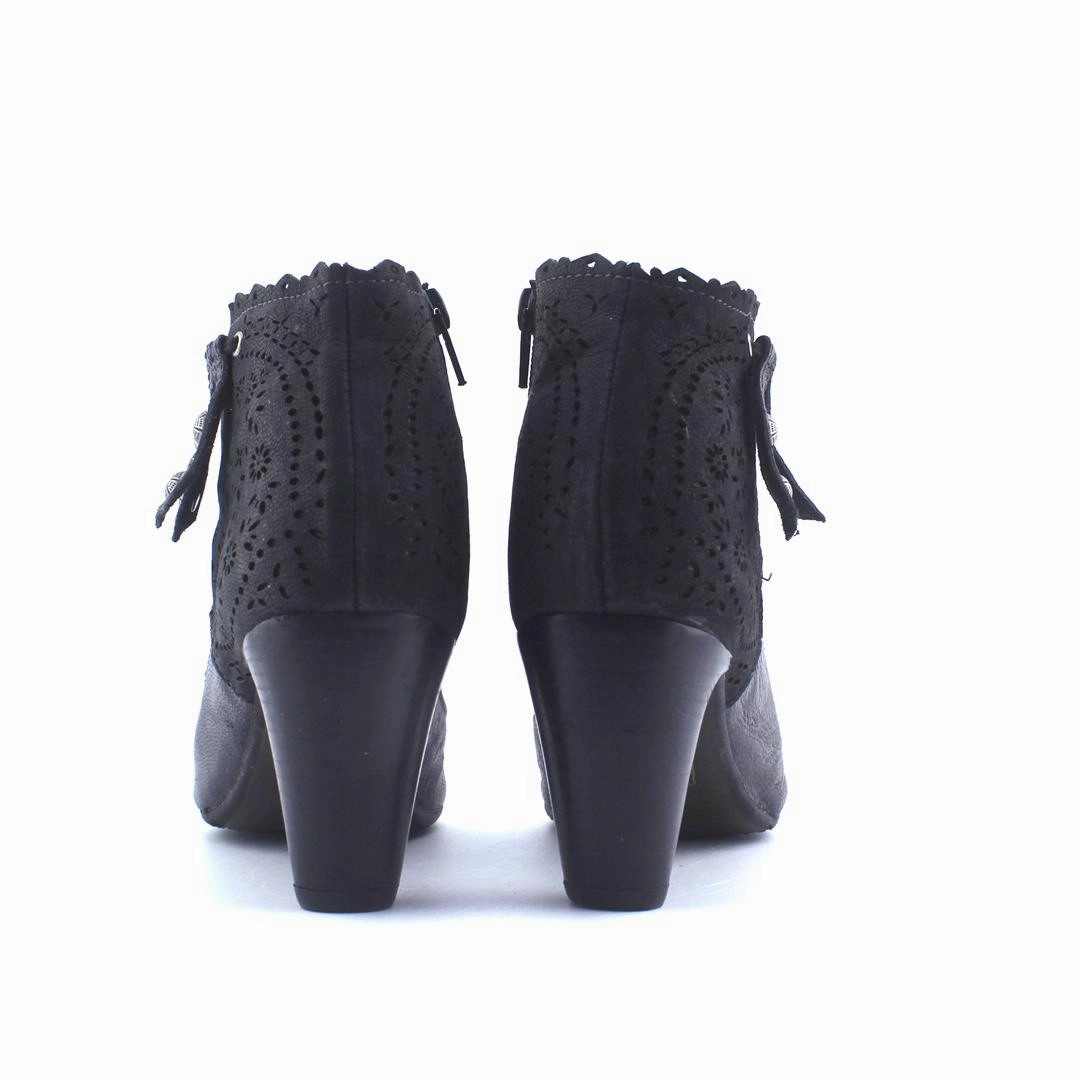 Vegan High Heels SANCHE DE LA ROSA .