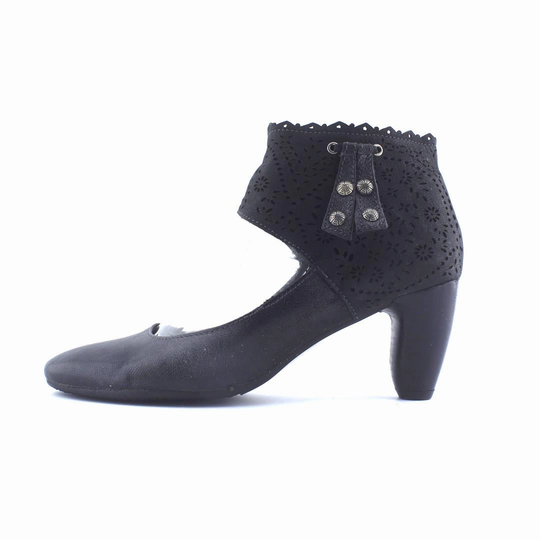 SANCHE DE LA ROSA . Over Knee Boots Heels