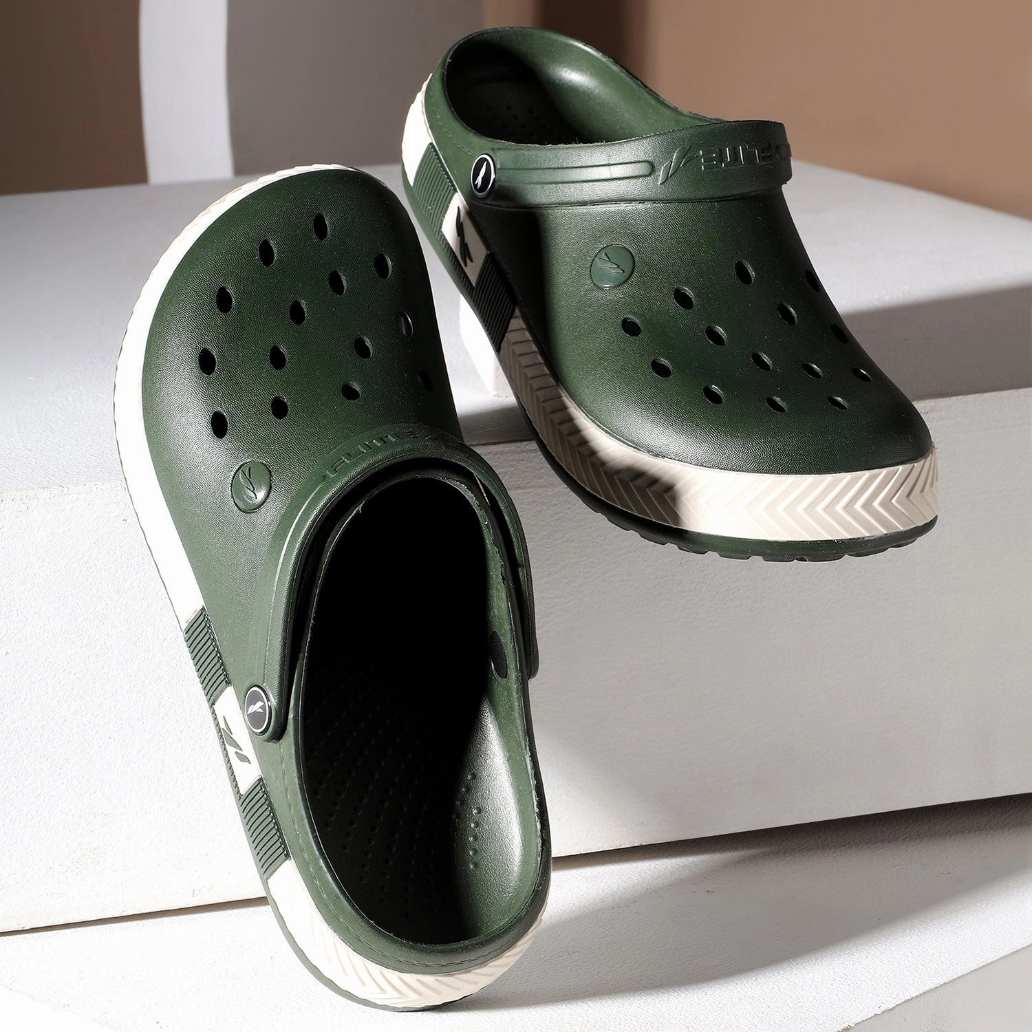 FLITE Clogs for Men FL 2020 Sandals St.lucia