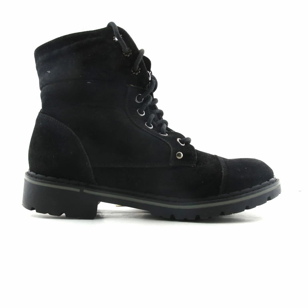 Air Max 1 Essential Premium Casual Shoes FOREVER .