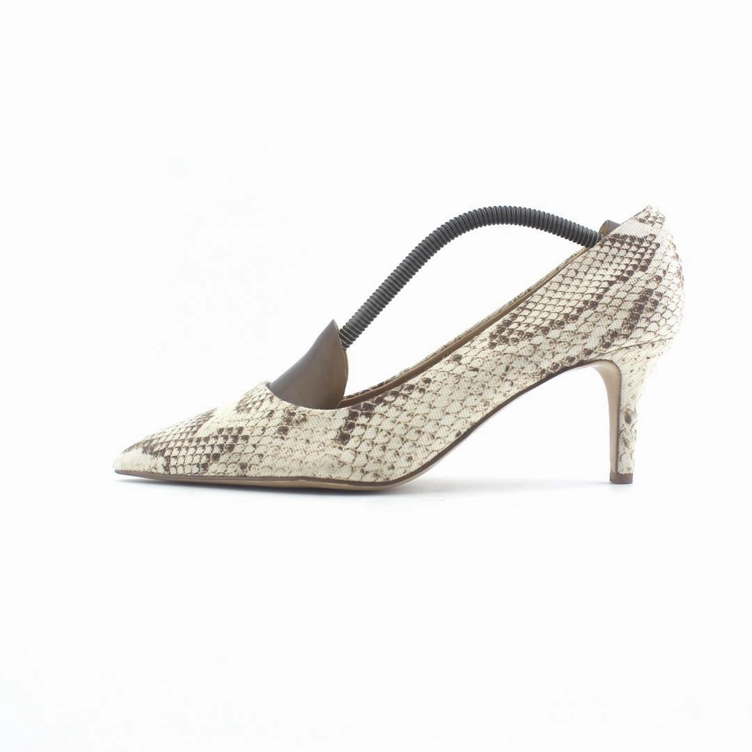 FRANCO SARTO . High Heel Shoe Vector