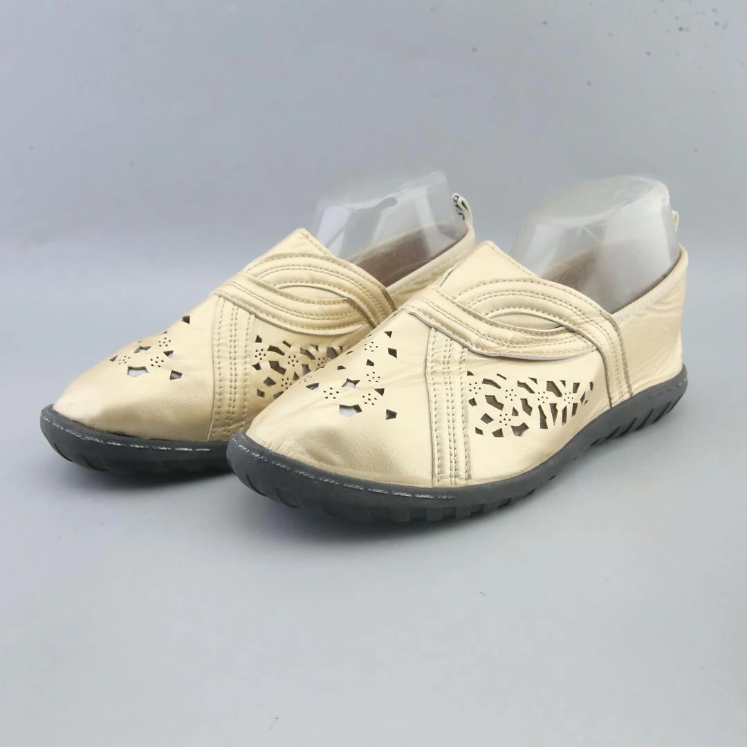 AMERICAN BRAND . Textured Slip On Casual Shoes