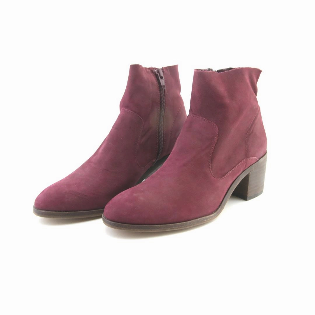 GIANNI BINI . High Heel Shoe Birthday Cake