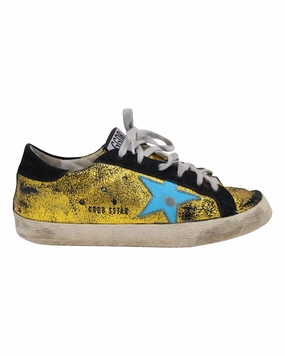 Skool Sneakers Golden Goose Crinkled Superstar Sneakers in Gold Leather