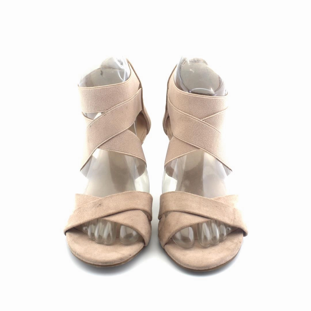 GRACELAND  . High Heel Drawing