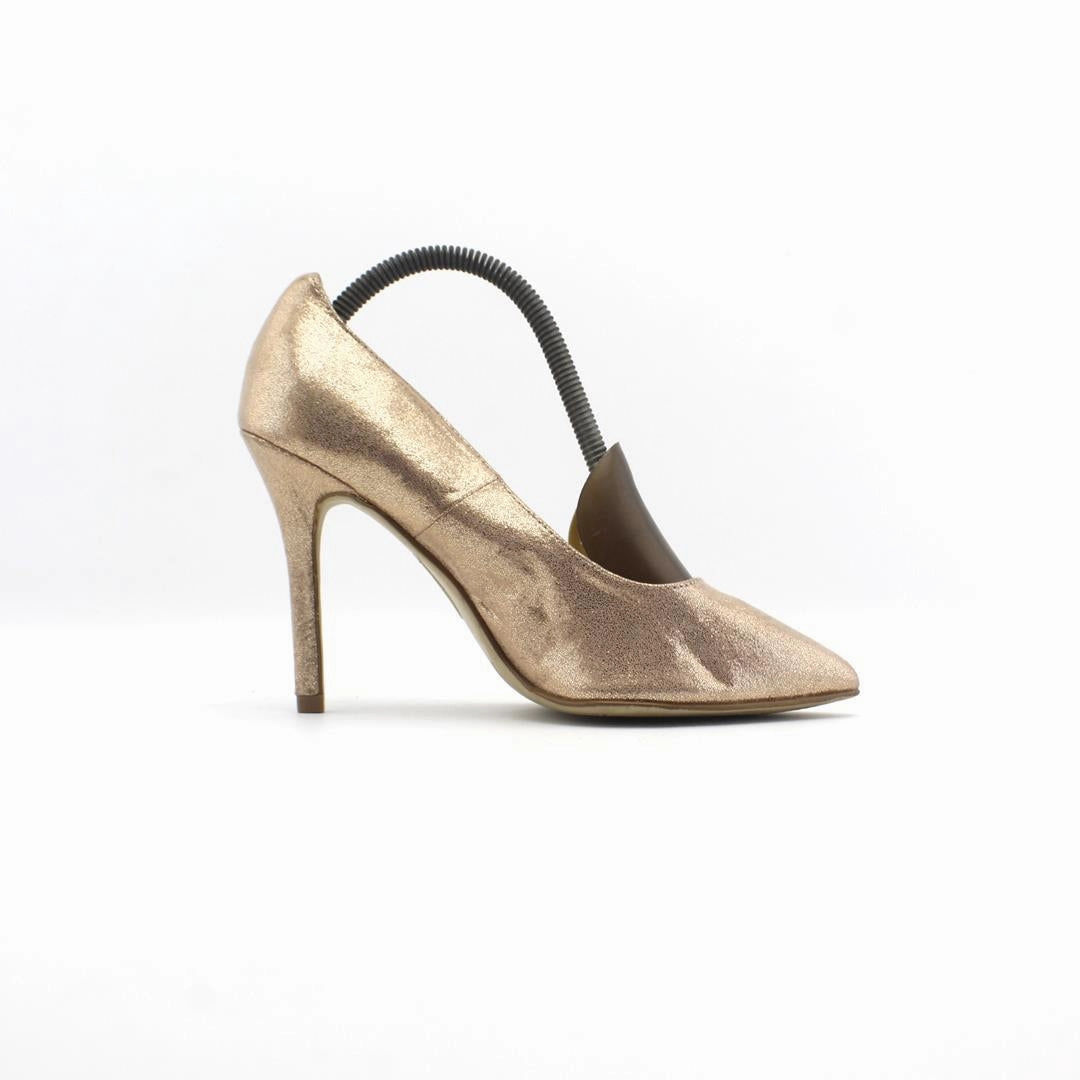 GRACELAND  . Hunters In Heels