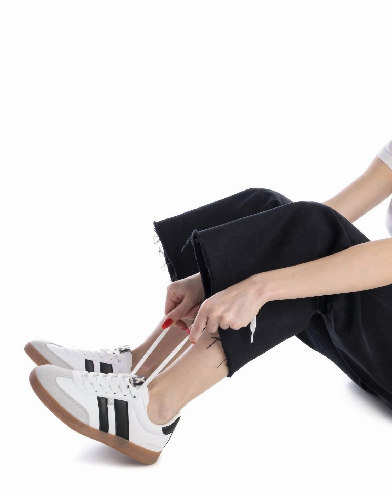 School Sneakers Women's Casual Sneakers In White