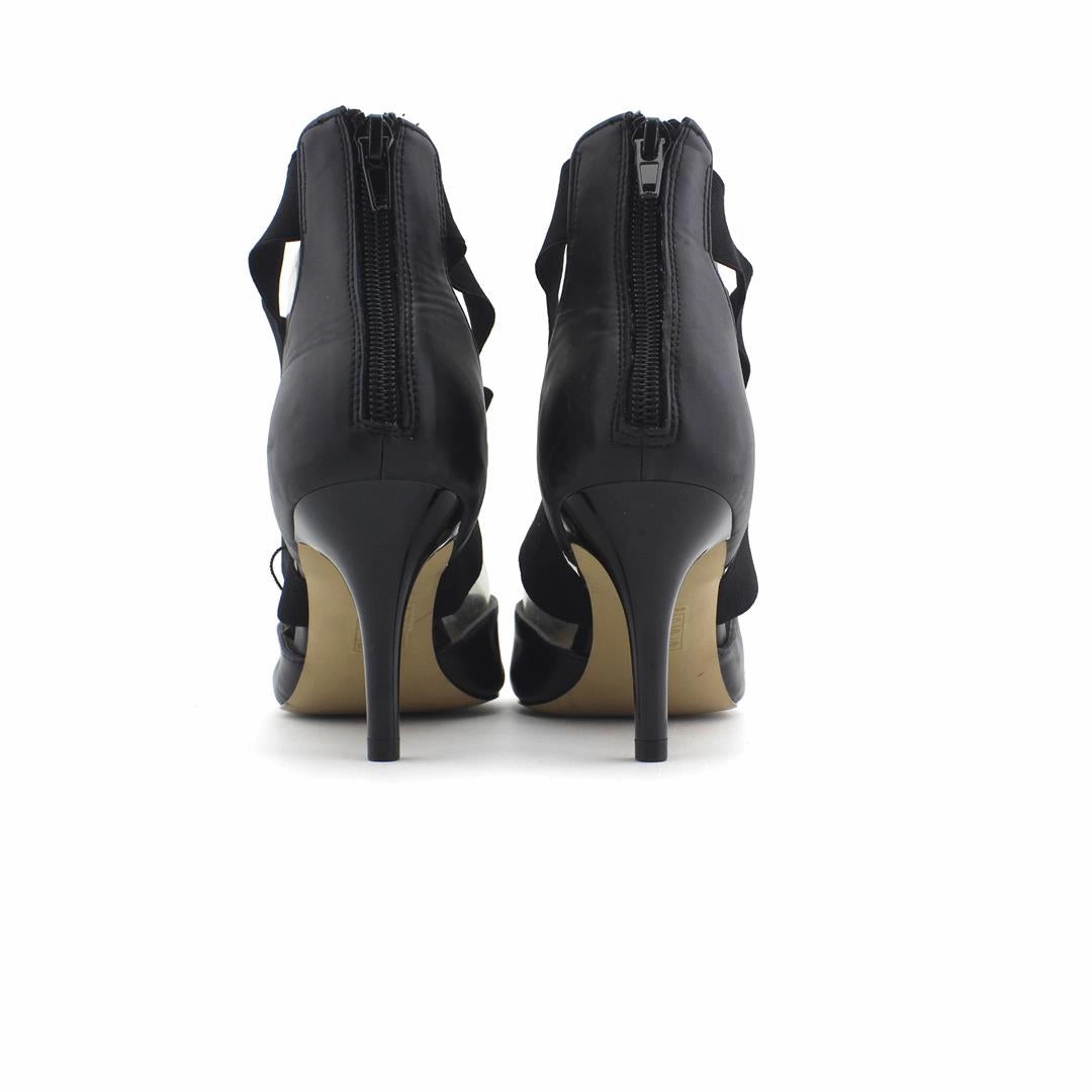 Feet In High Heels Photos LORAFERRES .