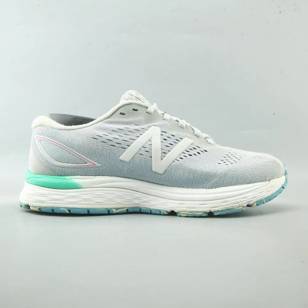 New Balance Rugged NEW BALANCE 880V9