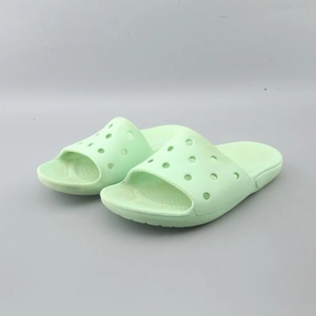 CROCS ICONIC COMFORT Hey Dudes Slippers