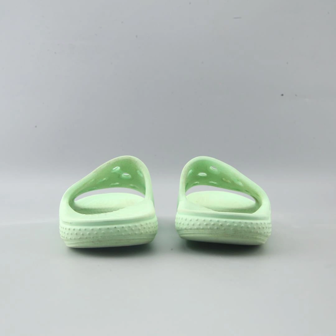 Slides Size 6 CROCS ICONIC COMFORT