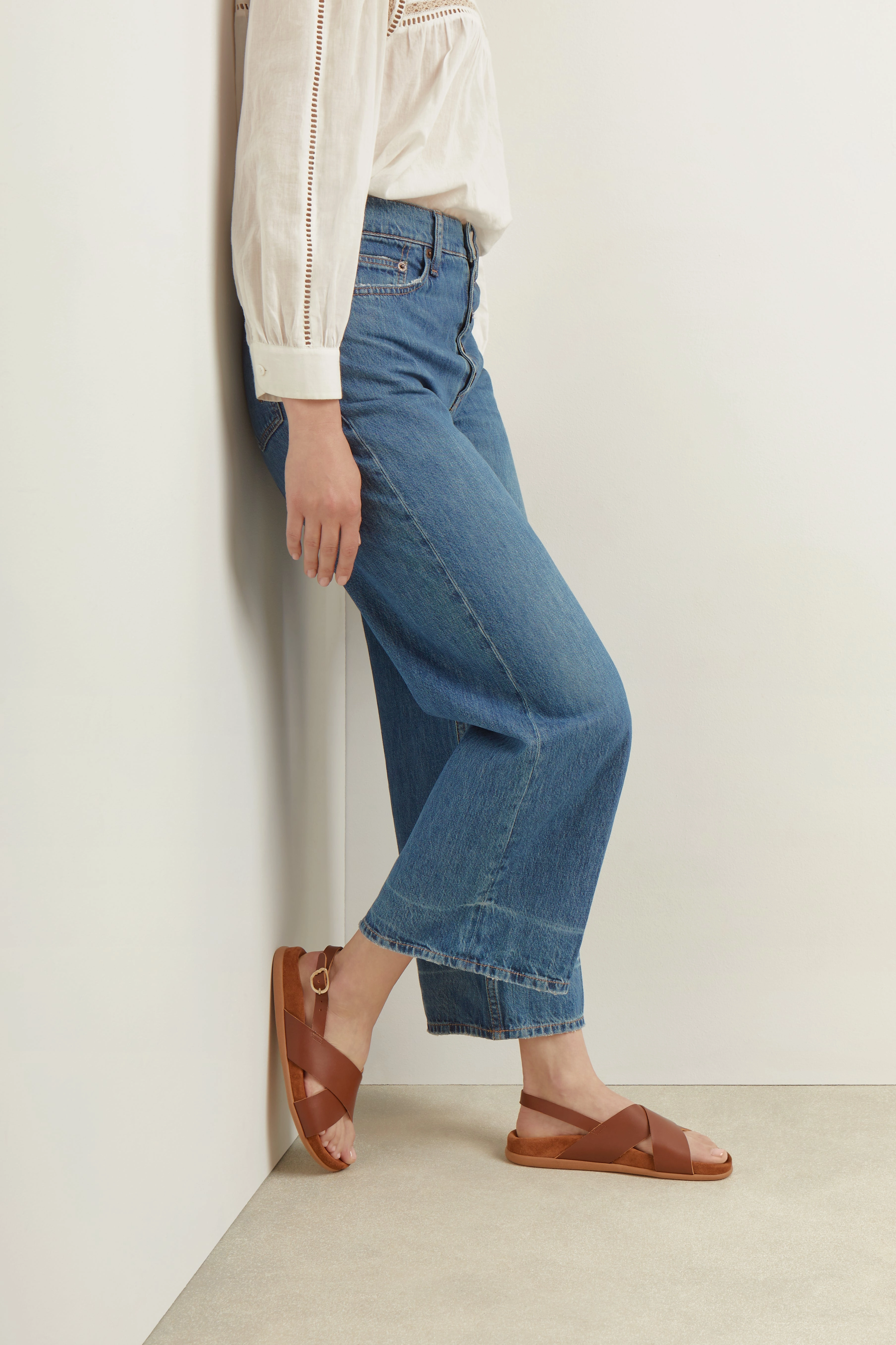 Ikesia Off White Sofft Bali Sandals