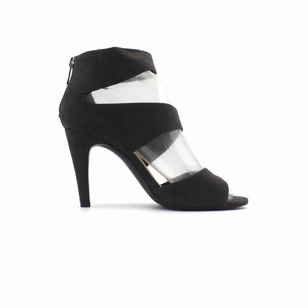 KELLY & KATIE AMARI High Heel Shoe Cookies