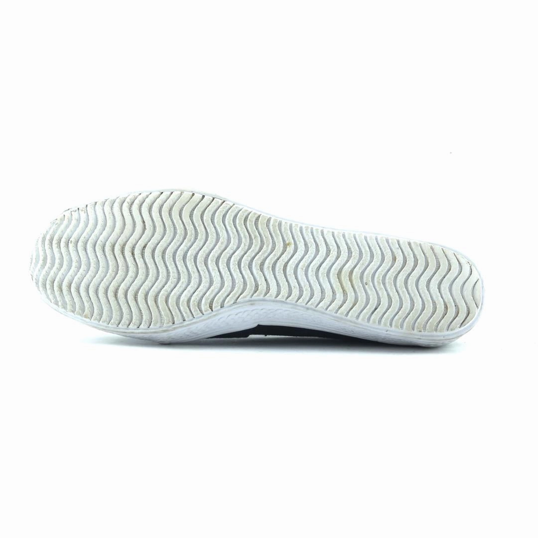 Casual Supportive Shoes AMERICAN BRAND .