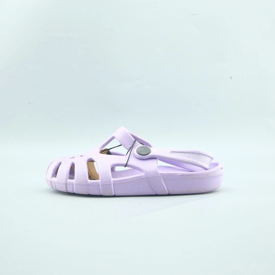Comfortable Low Heel Sandals AMERICAN BRAND .