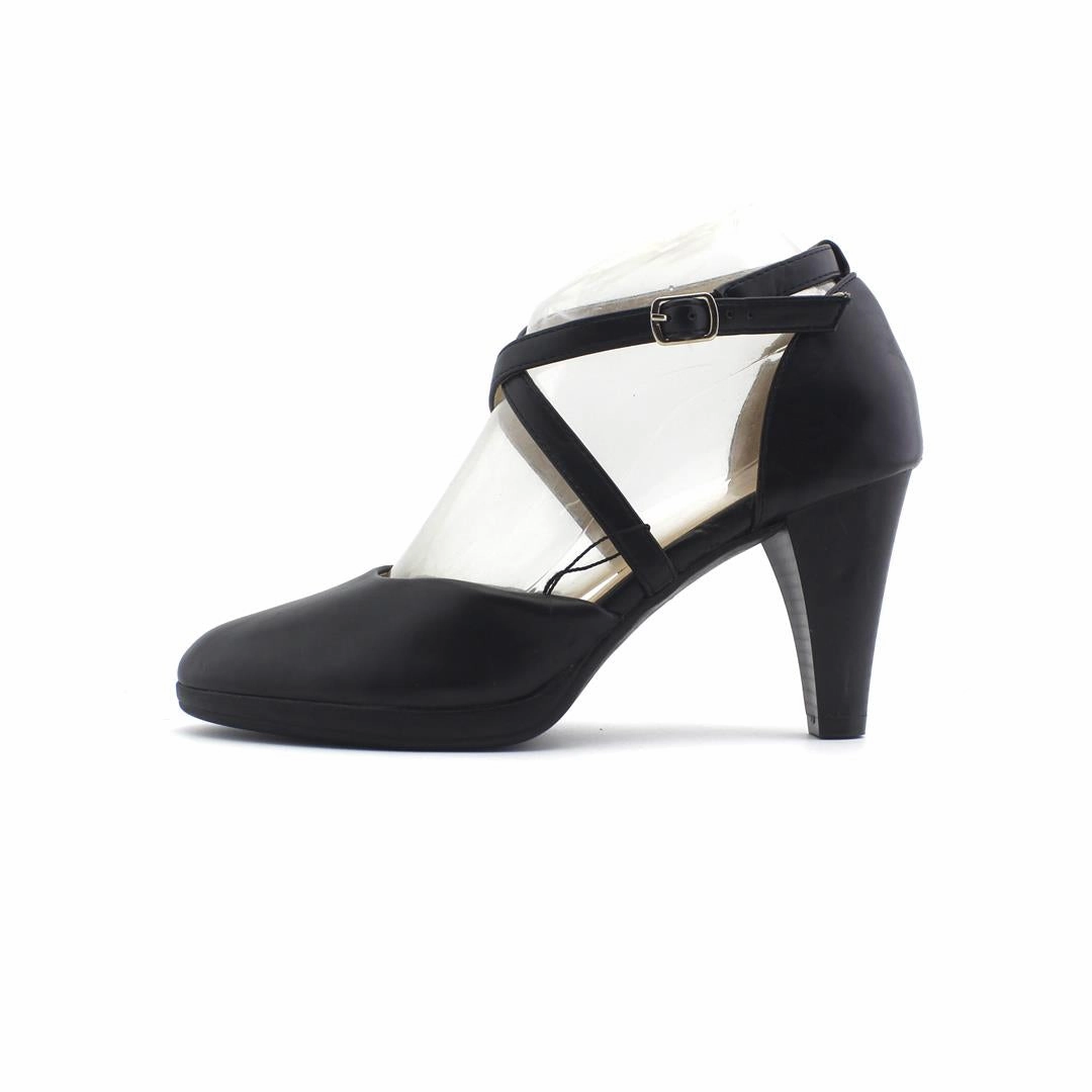 MASCARA . Black Boots Heels Knee High