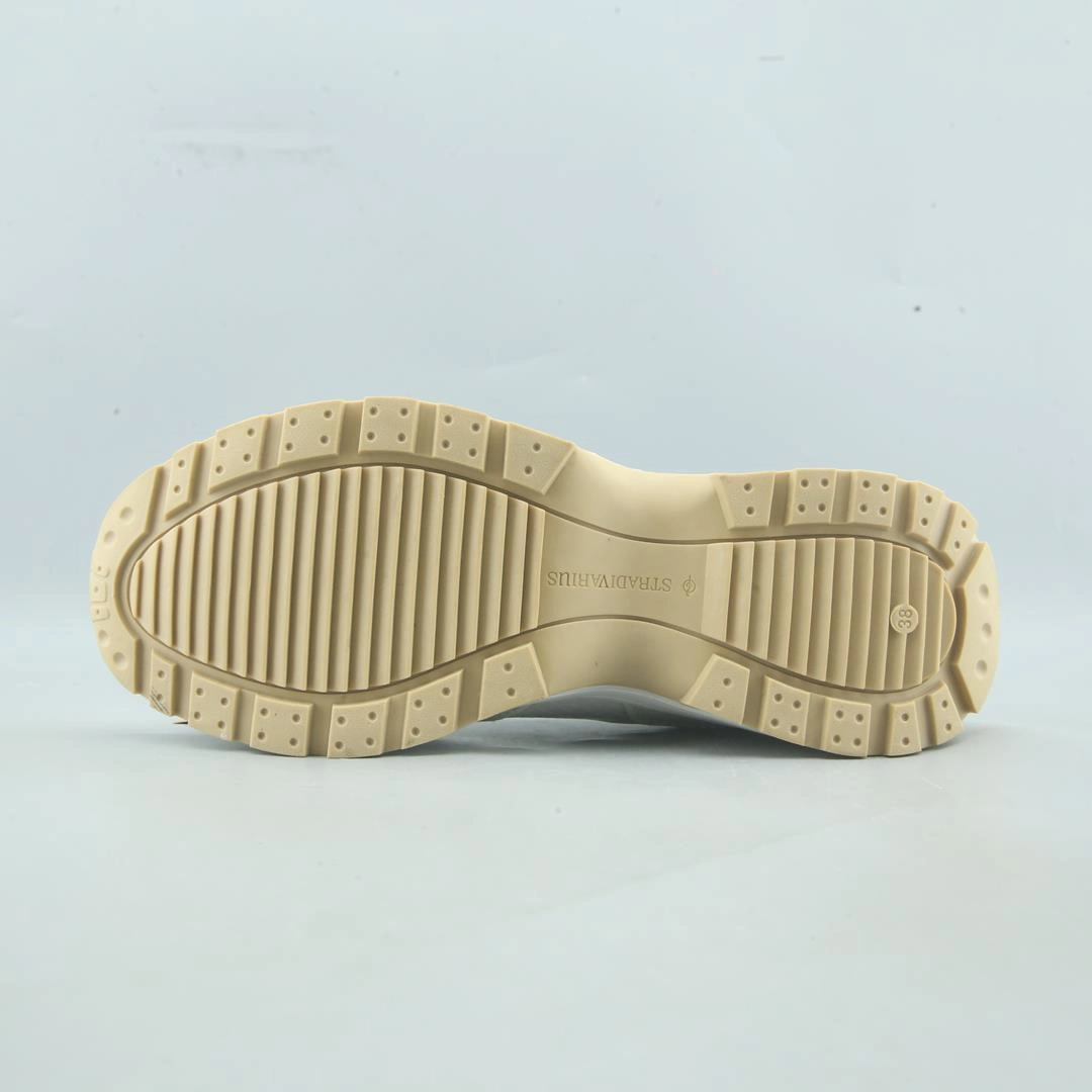 Goretex Running Shoes STRADIVARIUS .