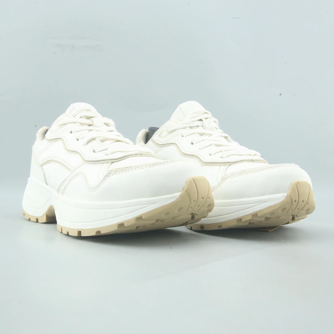 Anthem 6 Running Shoes STRADIVARIUS .