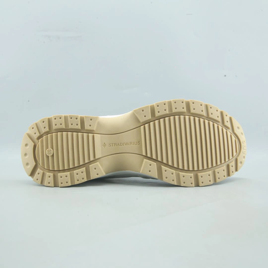 STRADIVARIUS . Run Shoes