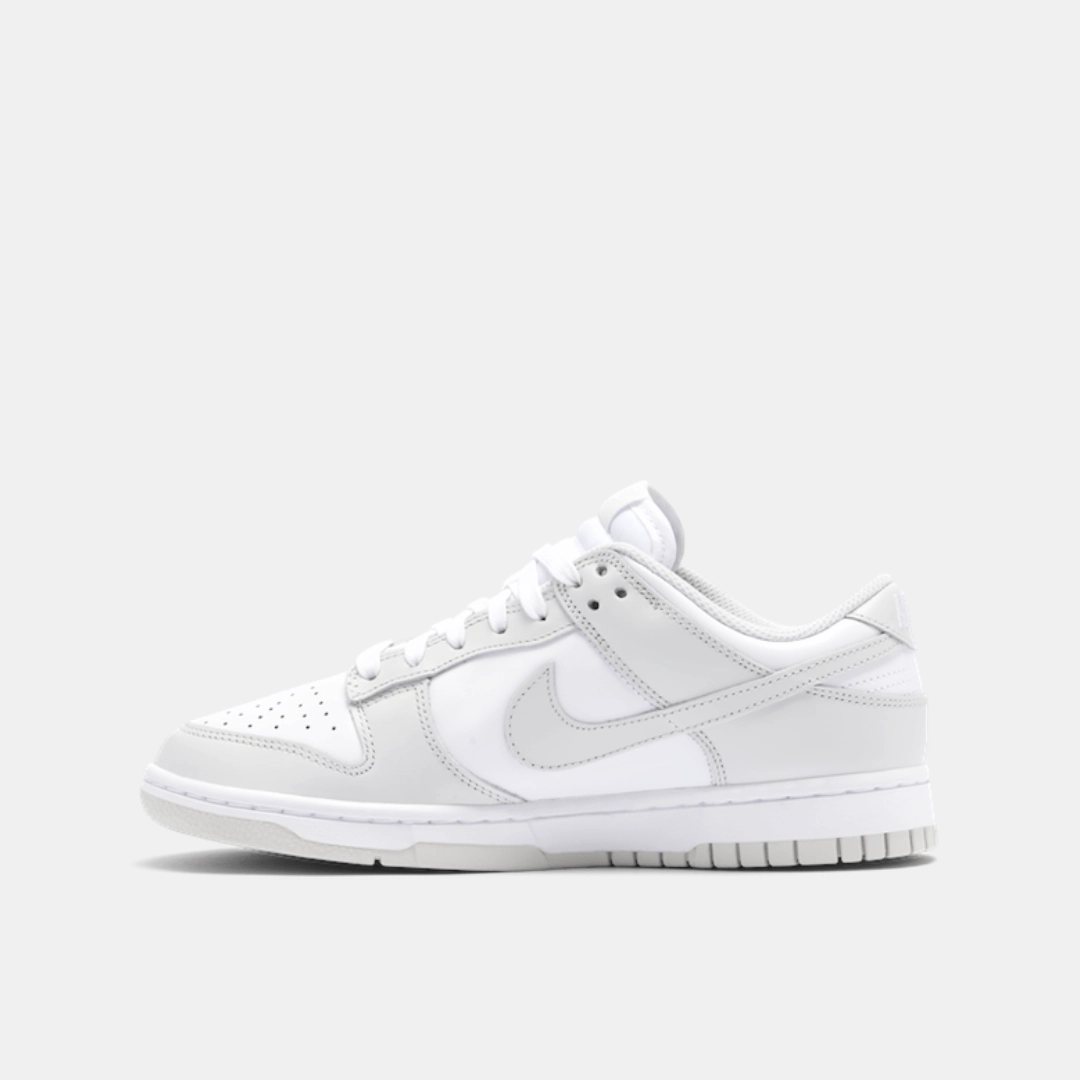 Nike Flyknit Max Shoes NIKE DUNK LOW WMNS - PHOTON DUST