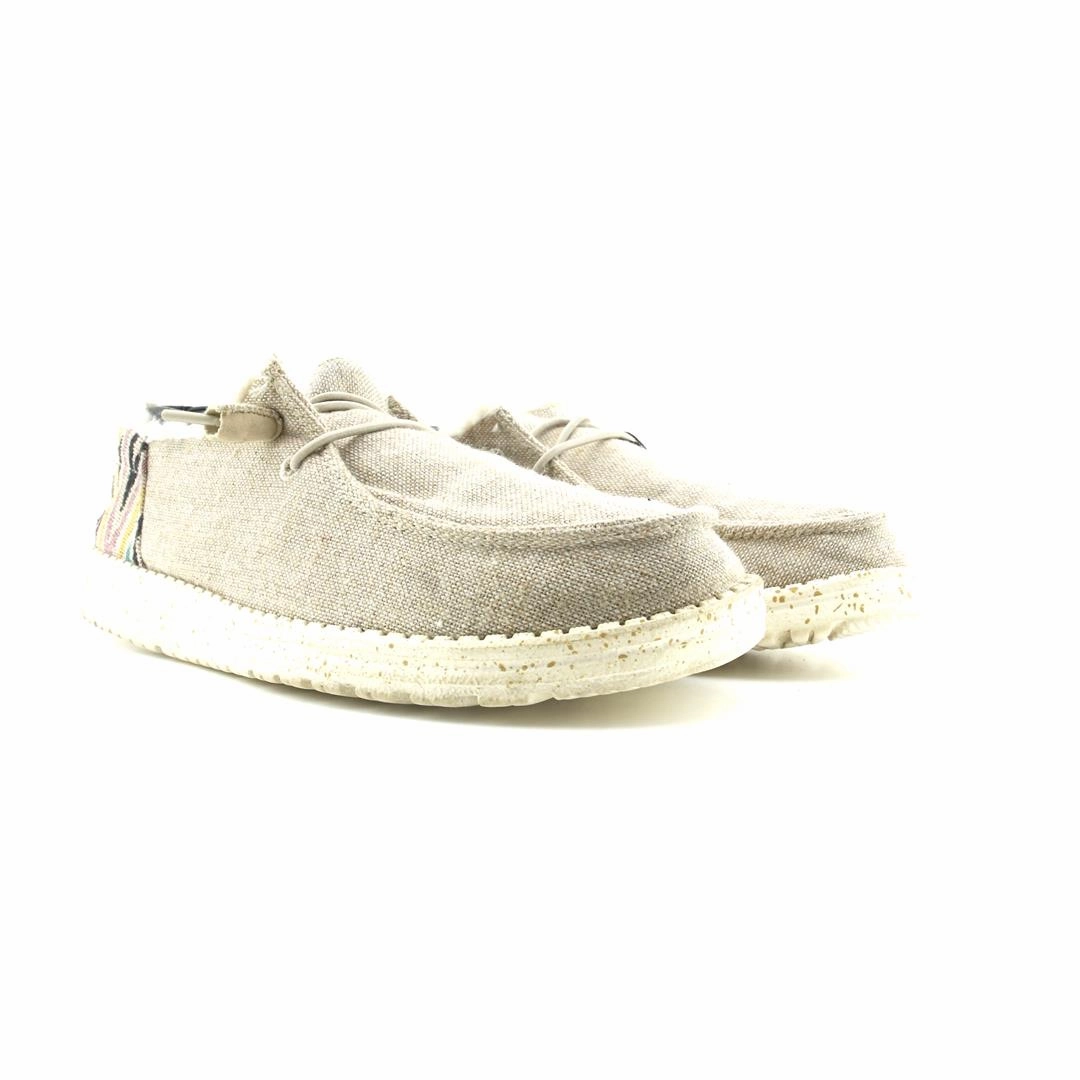 HEY DUDE WENDY HOLIDAY CHEERS Air Jordan Retro Low Se Craft Casual Shoes