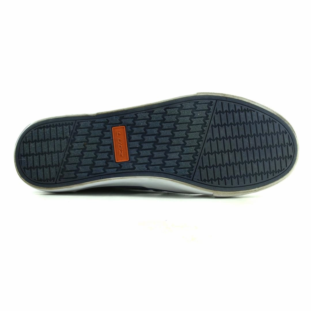 Casual Shoes To Wear With Bell Bottom Jeans LUGZ  FLIP