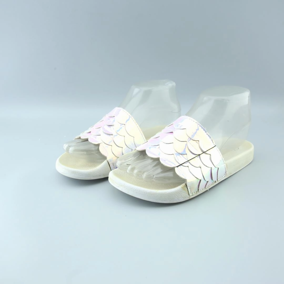 WONDER NATION MEMORY FOAM Hawaii Jesus Slippers