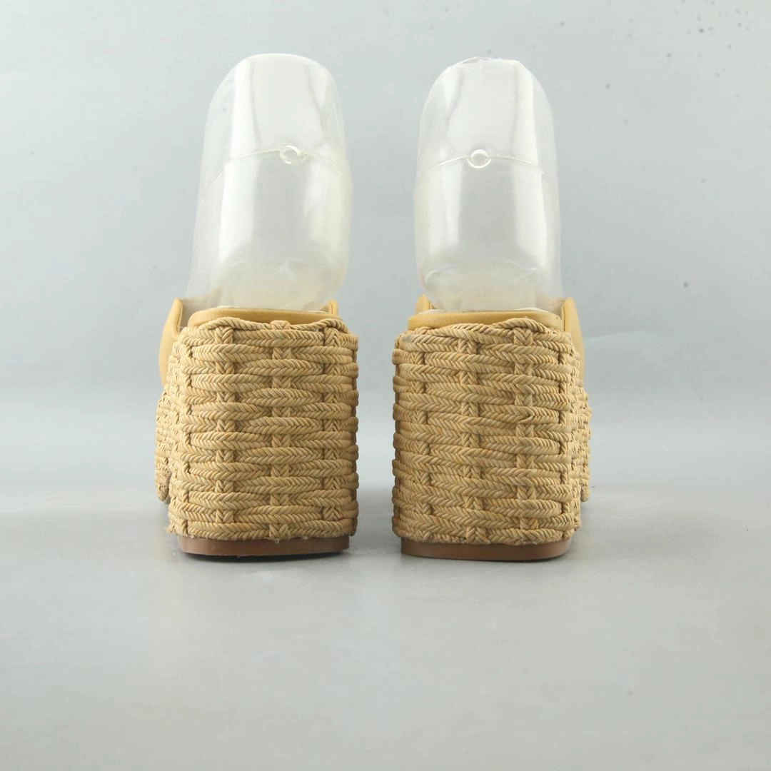 High Heels Pretty Little Thing SARTO. FERNANDA