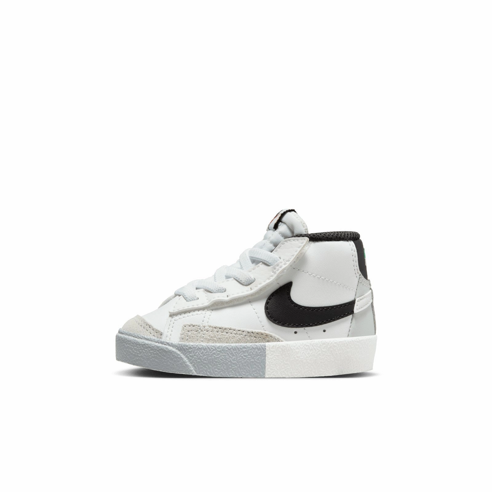 Orange Nike Golf Shoes Nike Blazer Mid '77 SE FN6939-100 Sneakers Toddler White Black Comfort Shoes