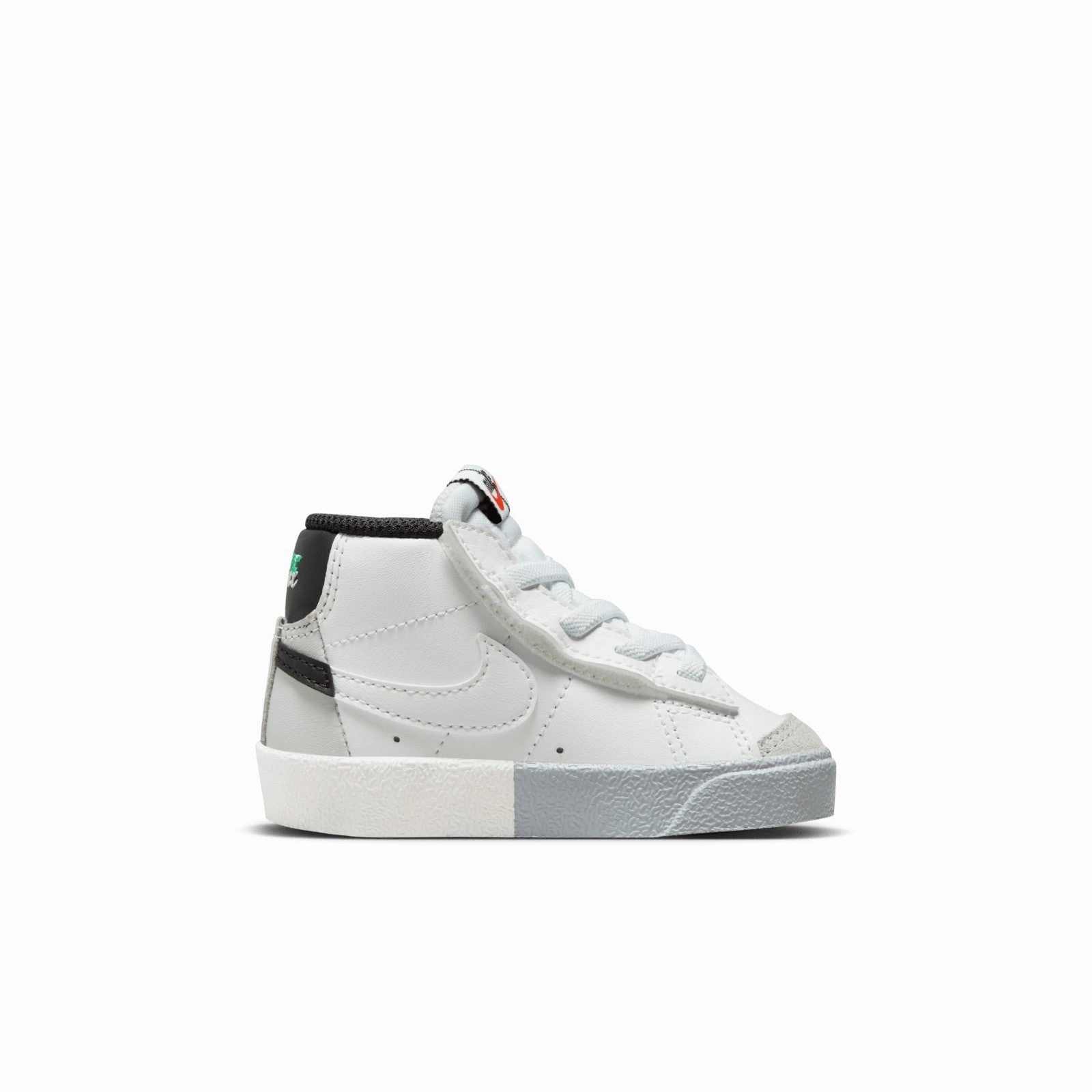 Nike Nyjah Shoes Nike Blazer Mid '77 SE FN6939-100 Sneakers Toddler White Black Comfort Shoes