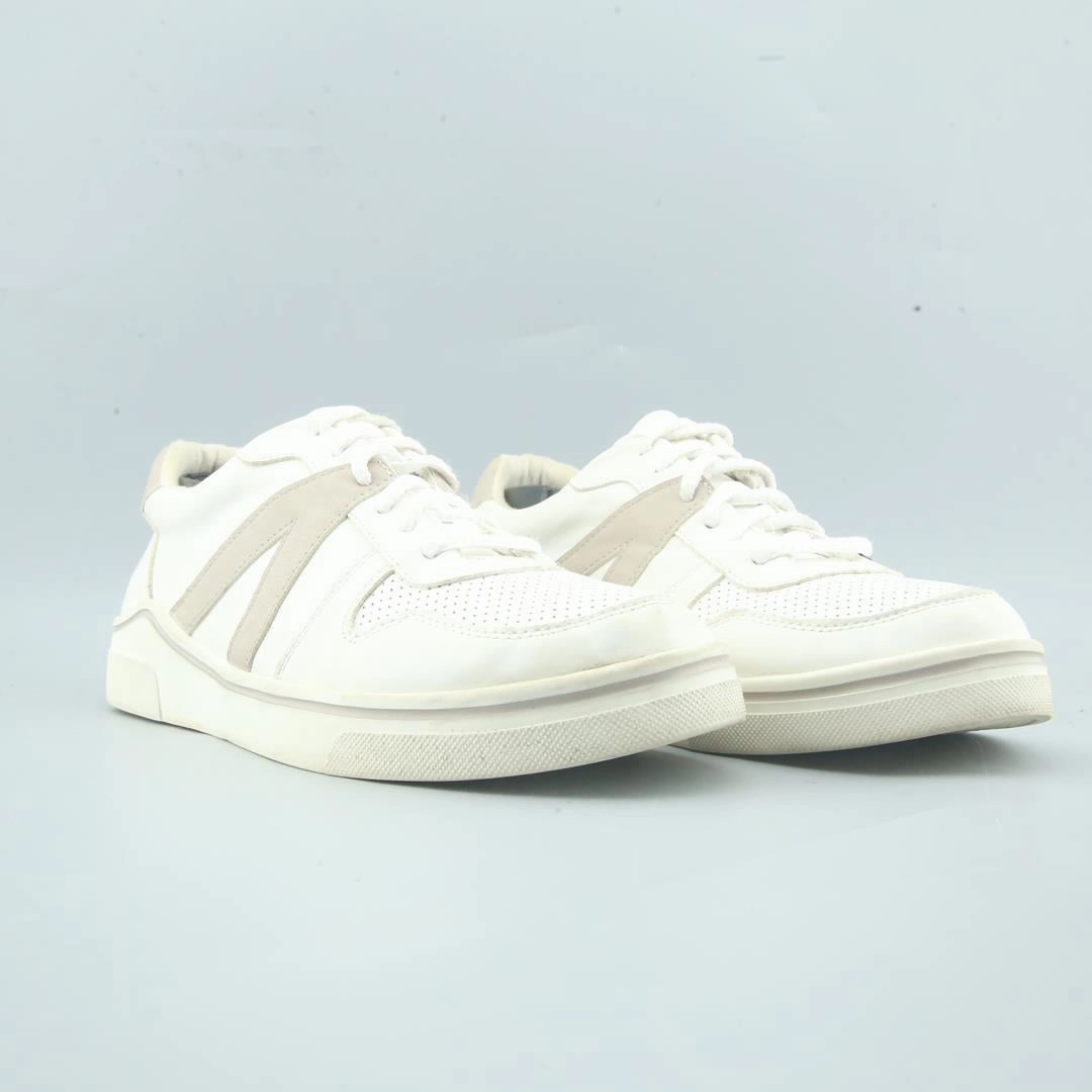 MIA . Narrow Shoes Casual