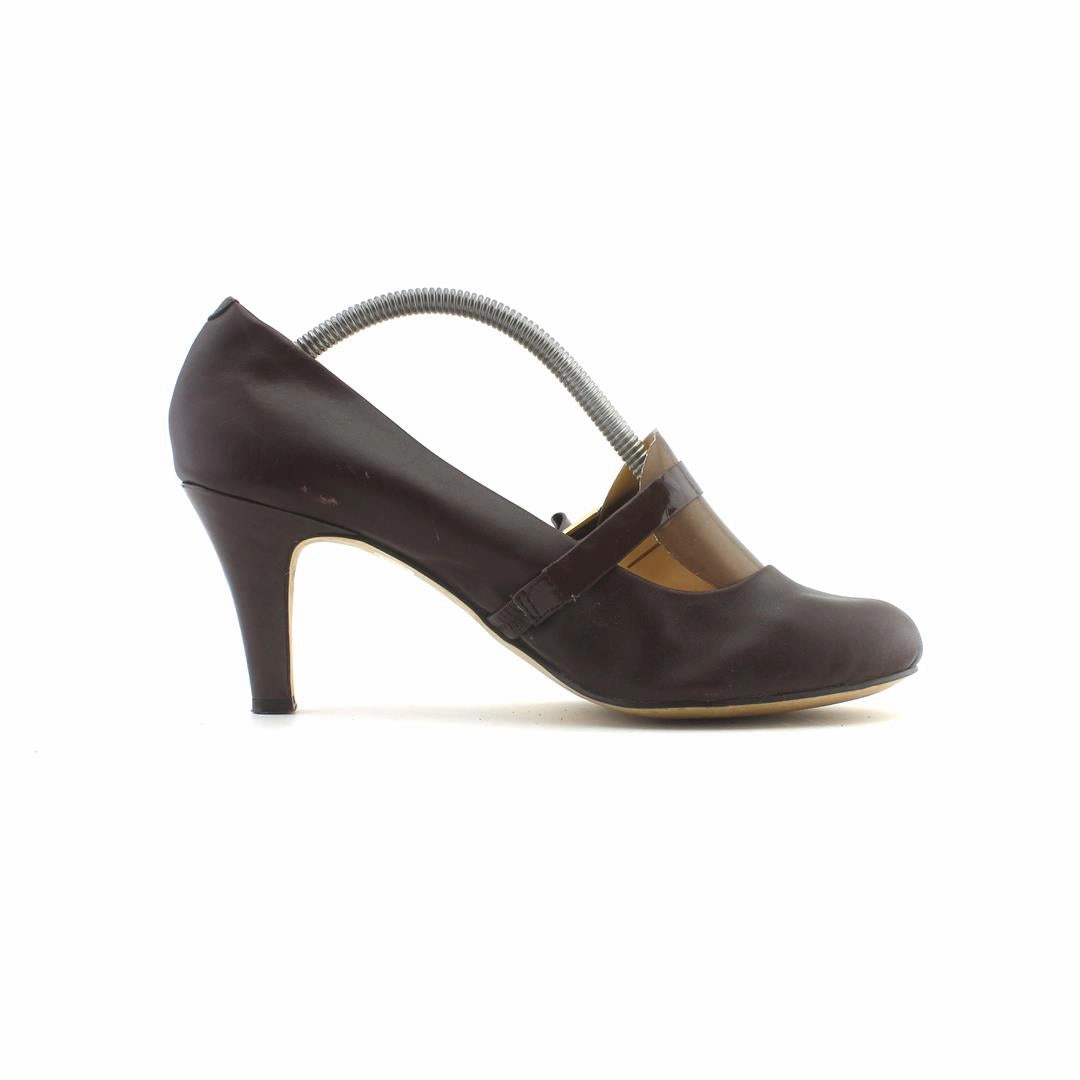 MICHELLE D . Delicacy High Heels