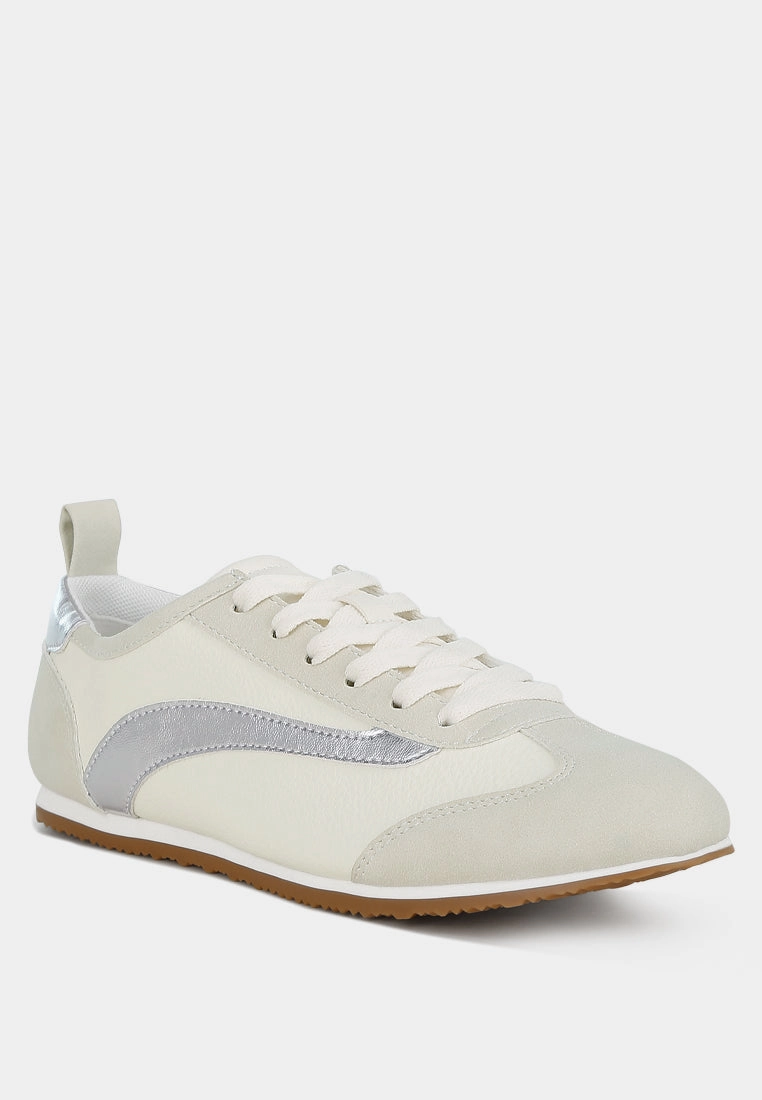 Moomba Lace Up Sneakers Stretchers Sneakers