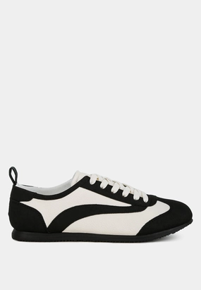 2000s Sneakers Moomba Lace Up Sneakers