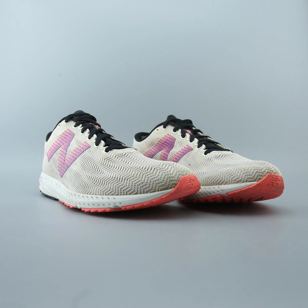 New Balance 9060 Rain Cloud Grey Women's NEW BALANCE 1400V6