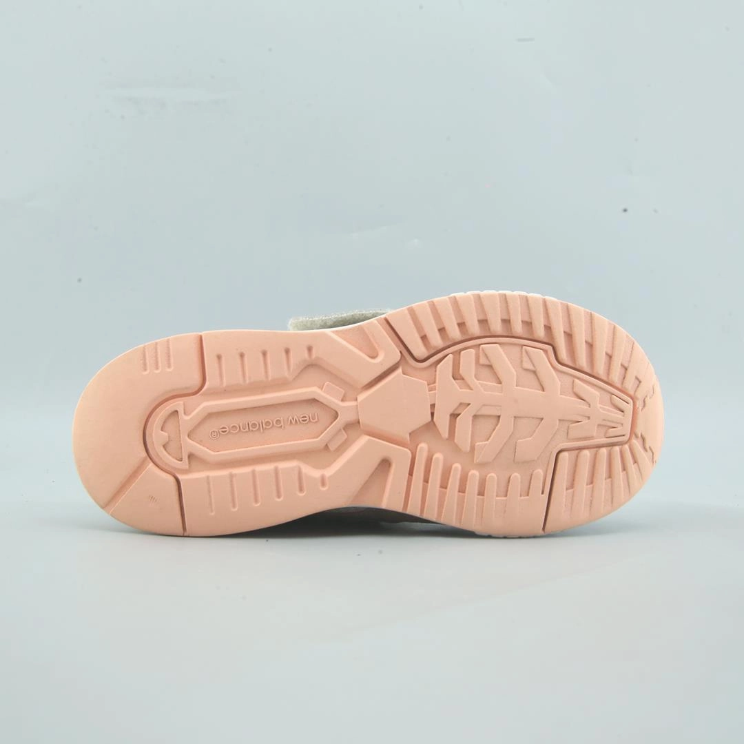 Women's New Balance 9060 Mushroom Brown NEW BALANCE 530