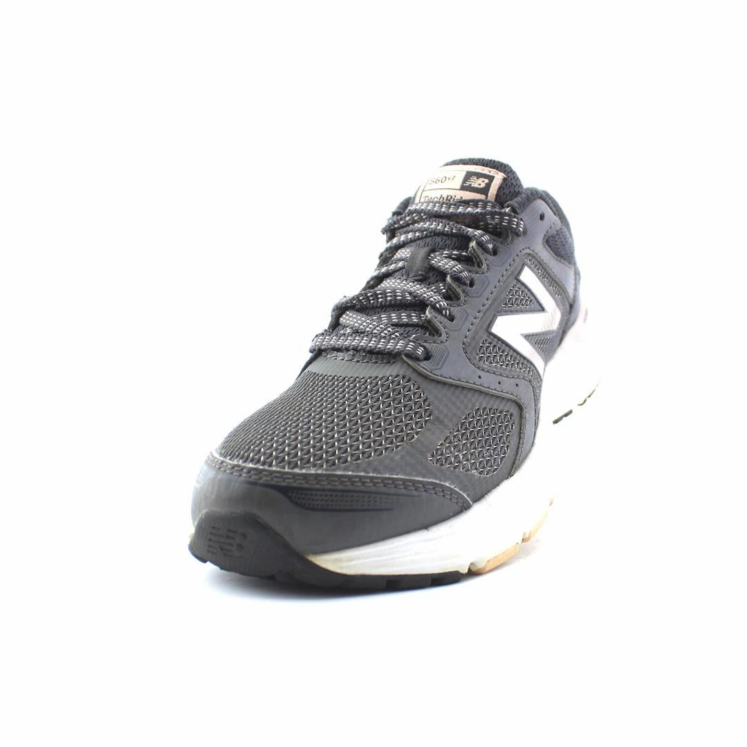 NEW BALANCE 560V7 New Balance 992 On Foot