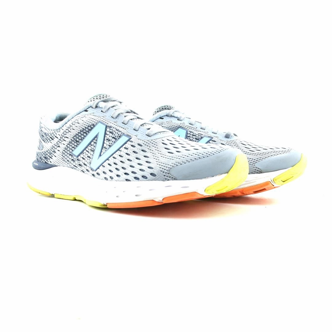 NEW BALANCE 680V6 New Balances White And Black