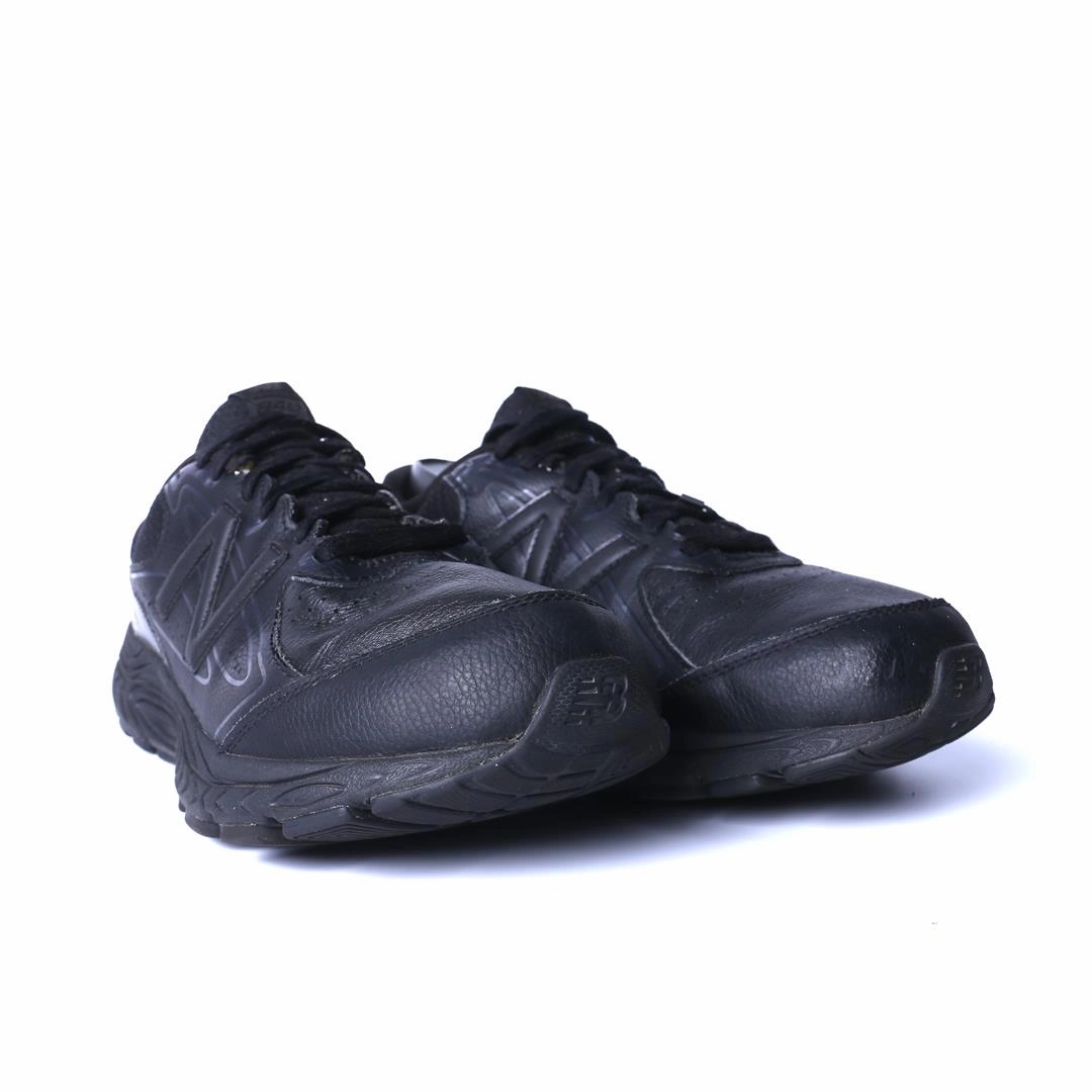 New Balance 2002r Incense Deep Taupe NEW BALANCE 840V3