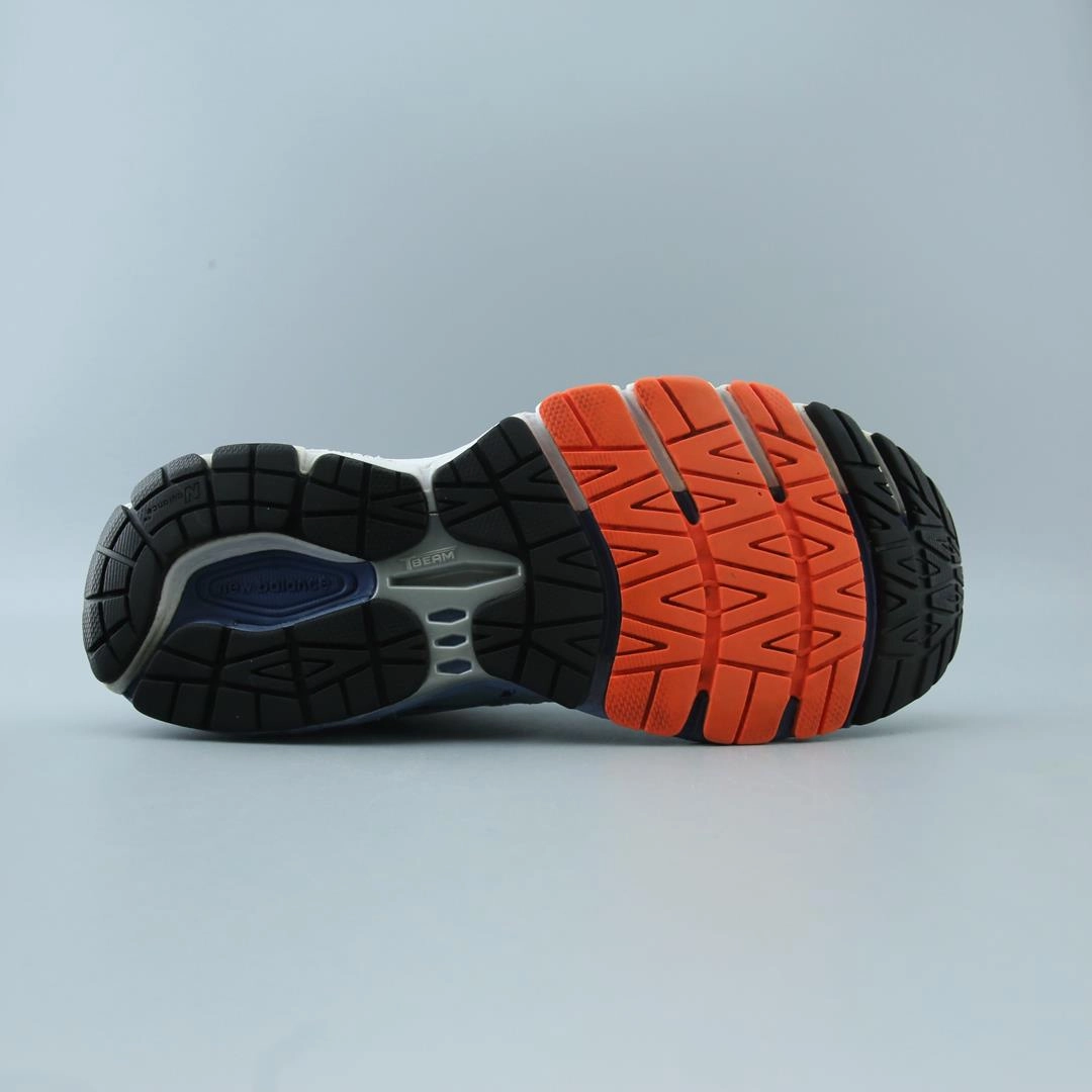 NEW BALANCE 860V6 New Balance Green Sneakers