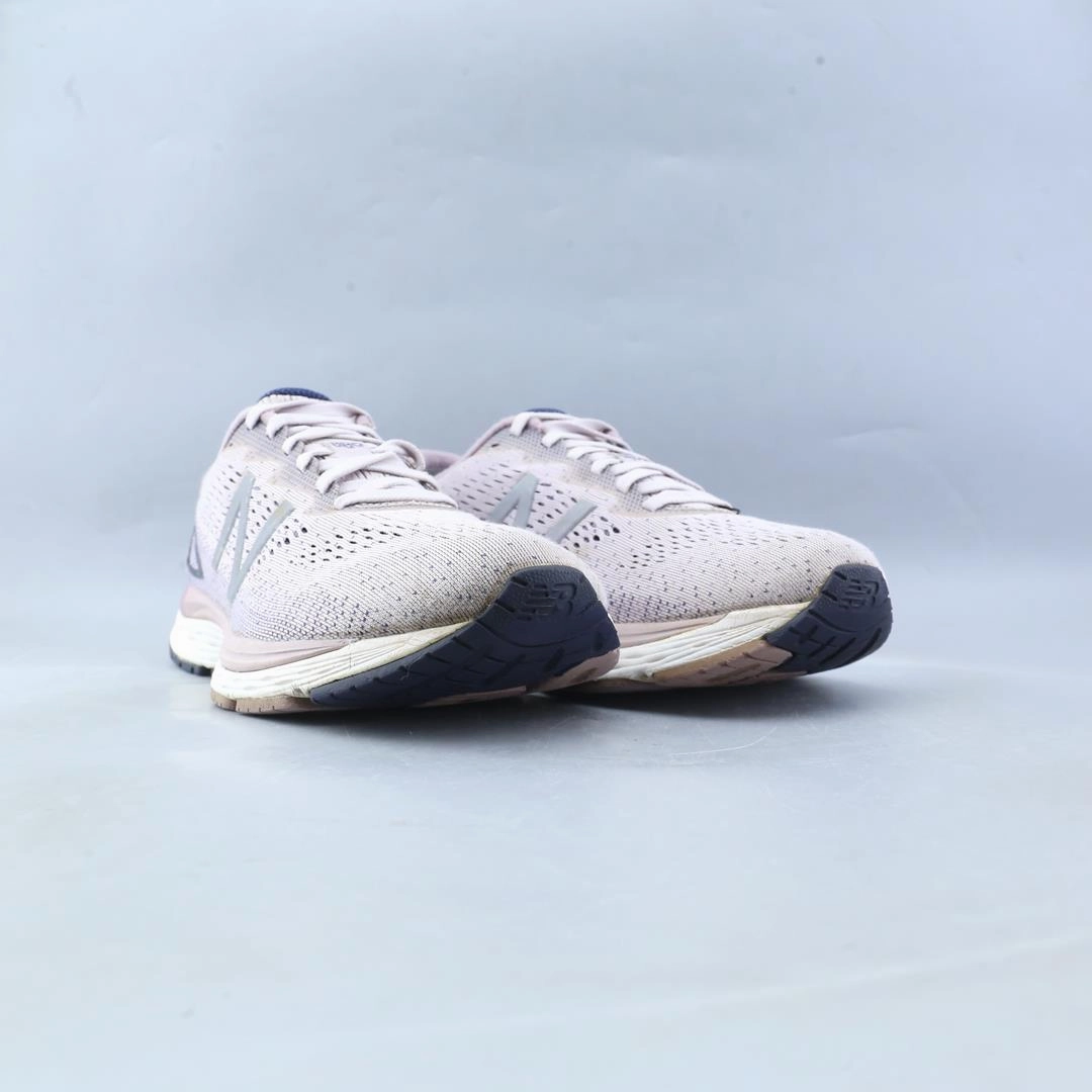 New Balance 9060 Tea Tree Green Black Unisex Shoe NEW BALANCE 880V9