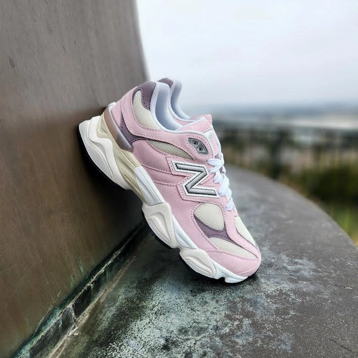 Women's New Balance Fresh Foam Roav NEW BALANCE 9060 GS