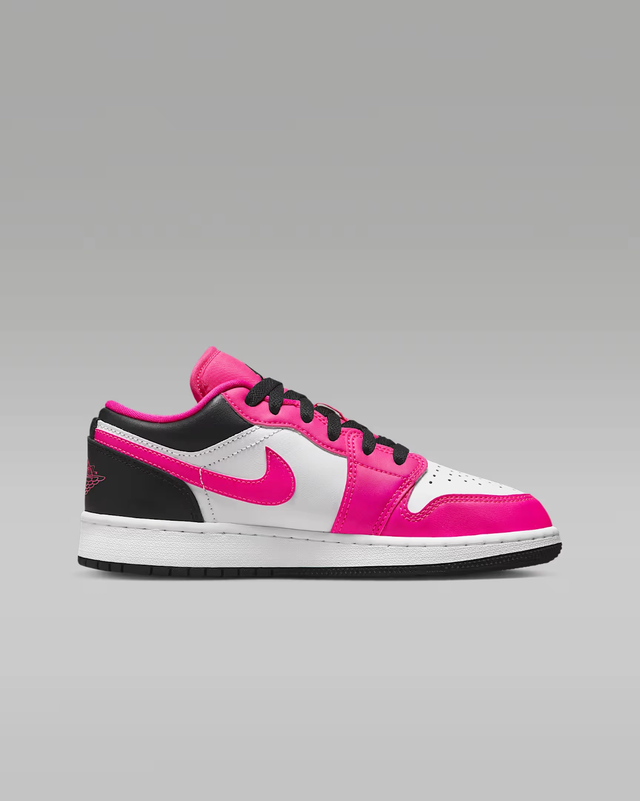 Sneakers Nurse Nike Air Jordan 1 Low DZ5365-601 Sneakers Kids Pink Leather Lifestyle Shoes