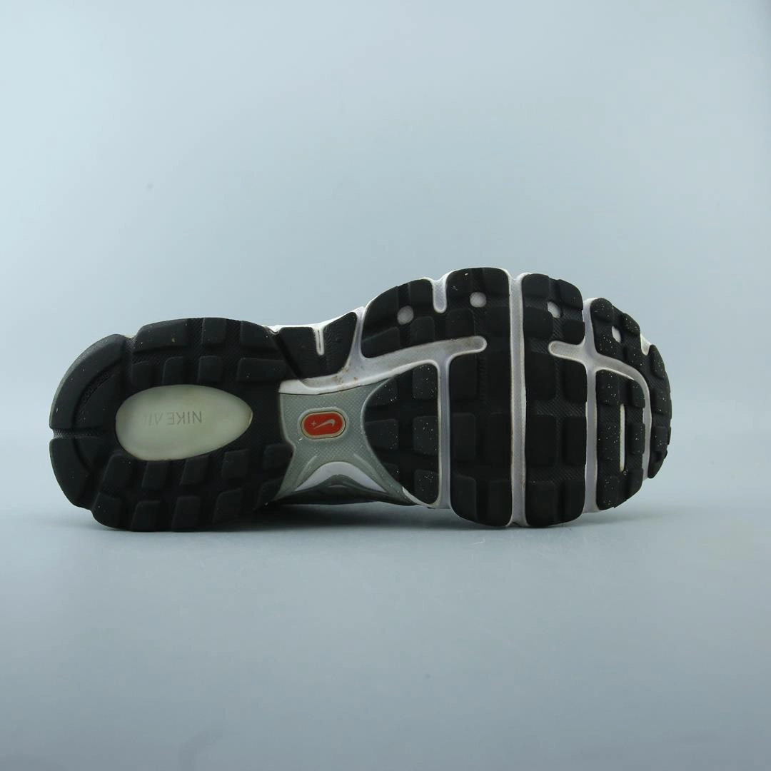 Gt-2000 11 Running Shoes NIKE AIR MAX MOTO 9