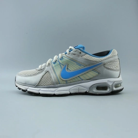 Running Shoes On NIKE AIR MAX MOTO 9