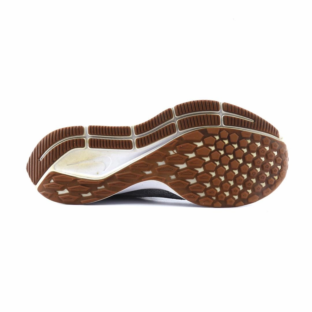 NIKE AIR ZOOM PEGASUS 36 On Cloudnova Form Running Shoes