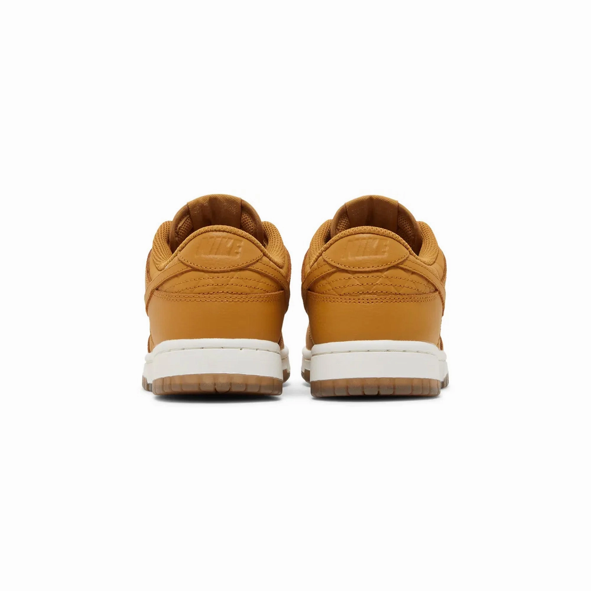 Nike Dunk Low Quilted 'Wheat' W (2022) Nike Skateboarding Shoes Janoski