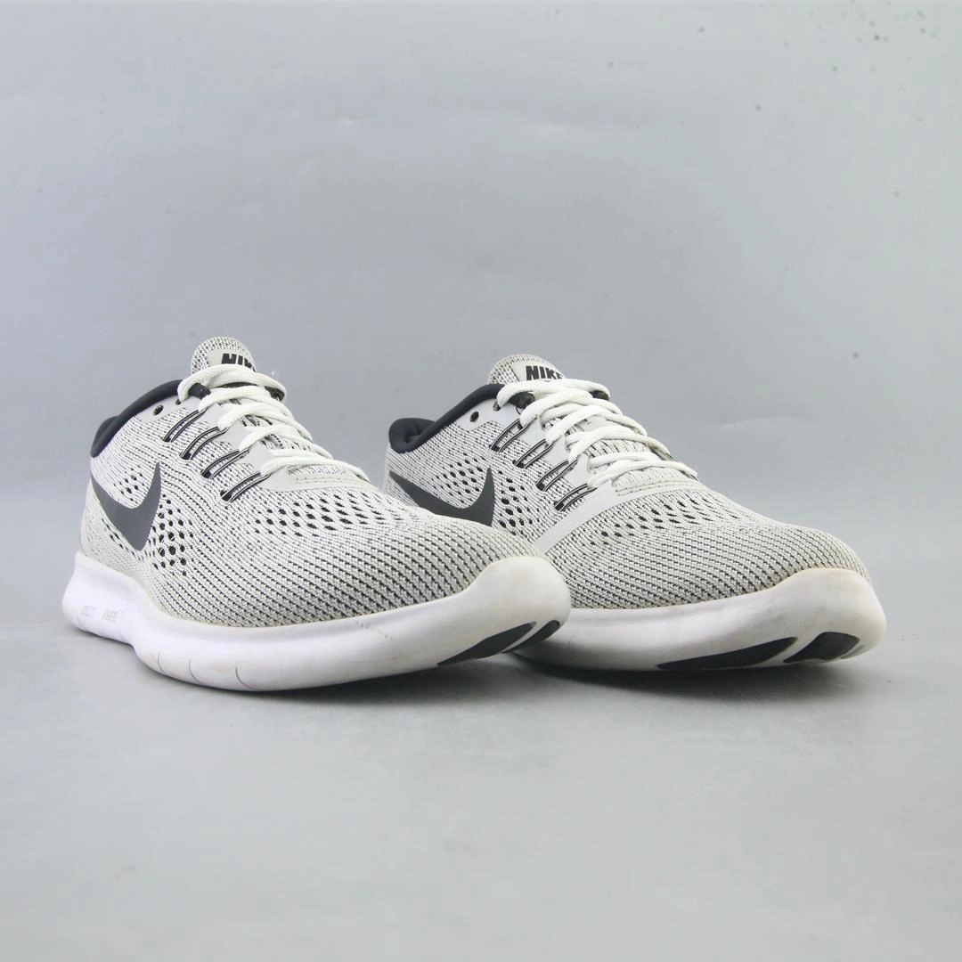 True Motion Running Shoes NIKE FREE RUN
