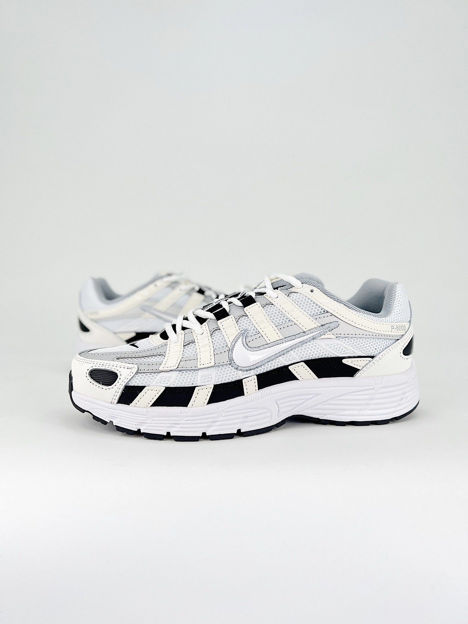 Nike P-6000 Nike Cross Training Shoes